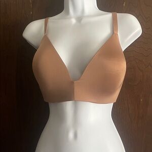 SKIMS No Wire lightly lined bra 38DD
